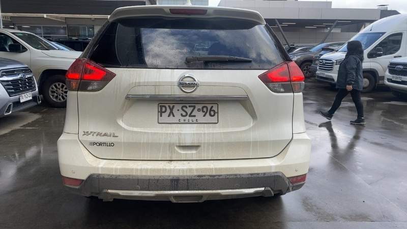 NISSAN - 5