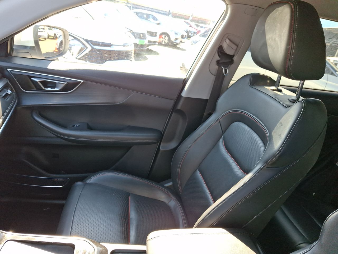 Chery Tiggo 7 Pro — foto 25 de 27