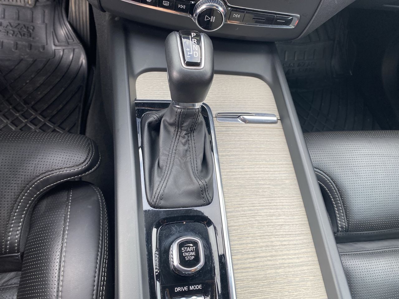VOLVO - 30