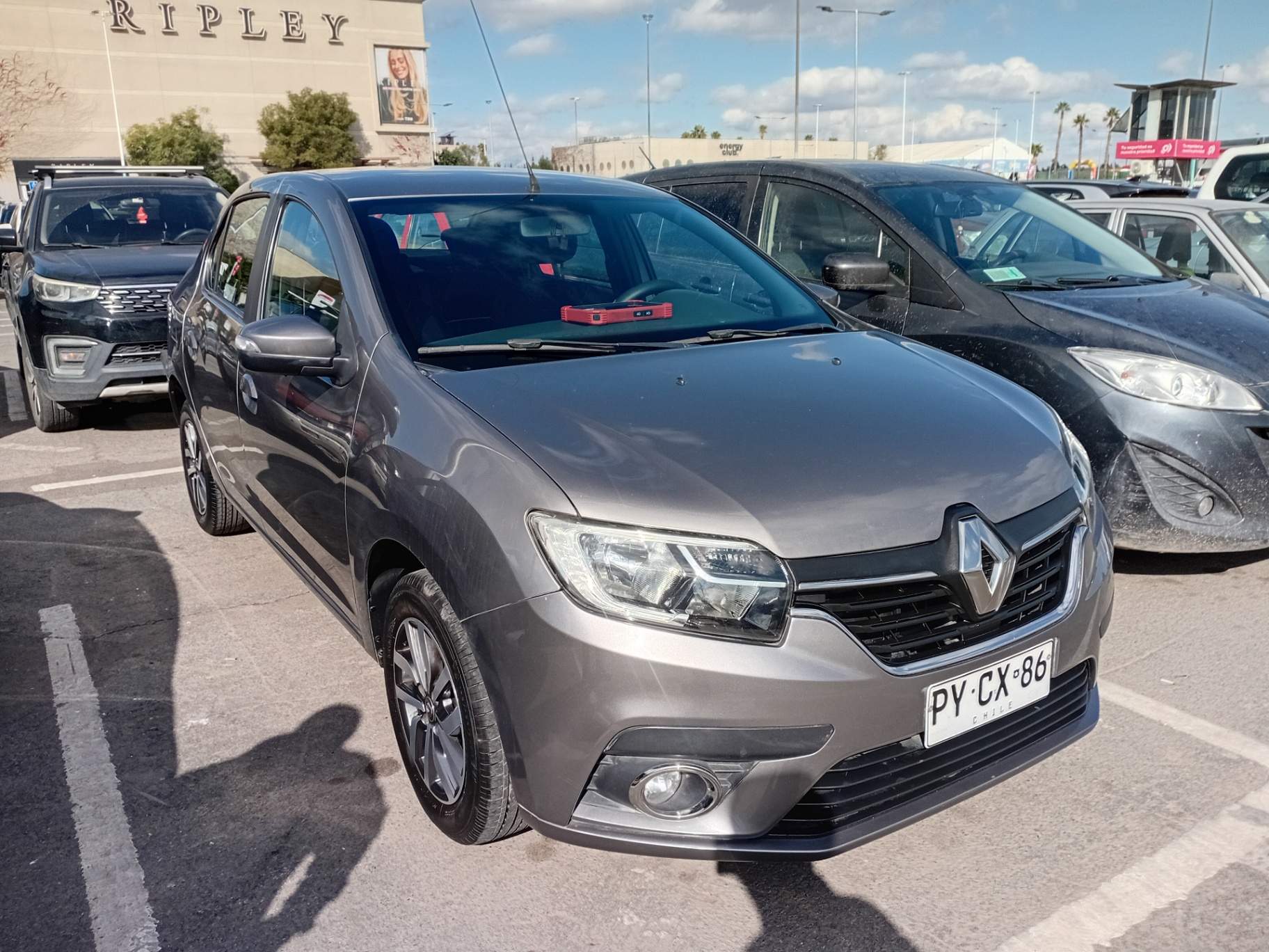 RENAULT