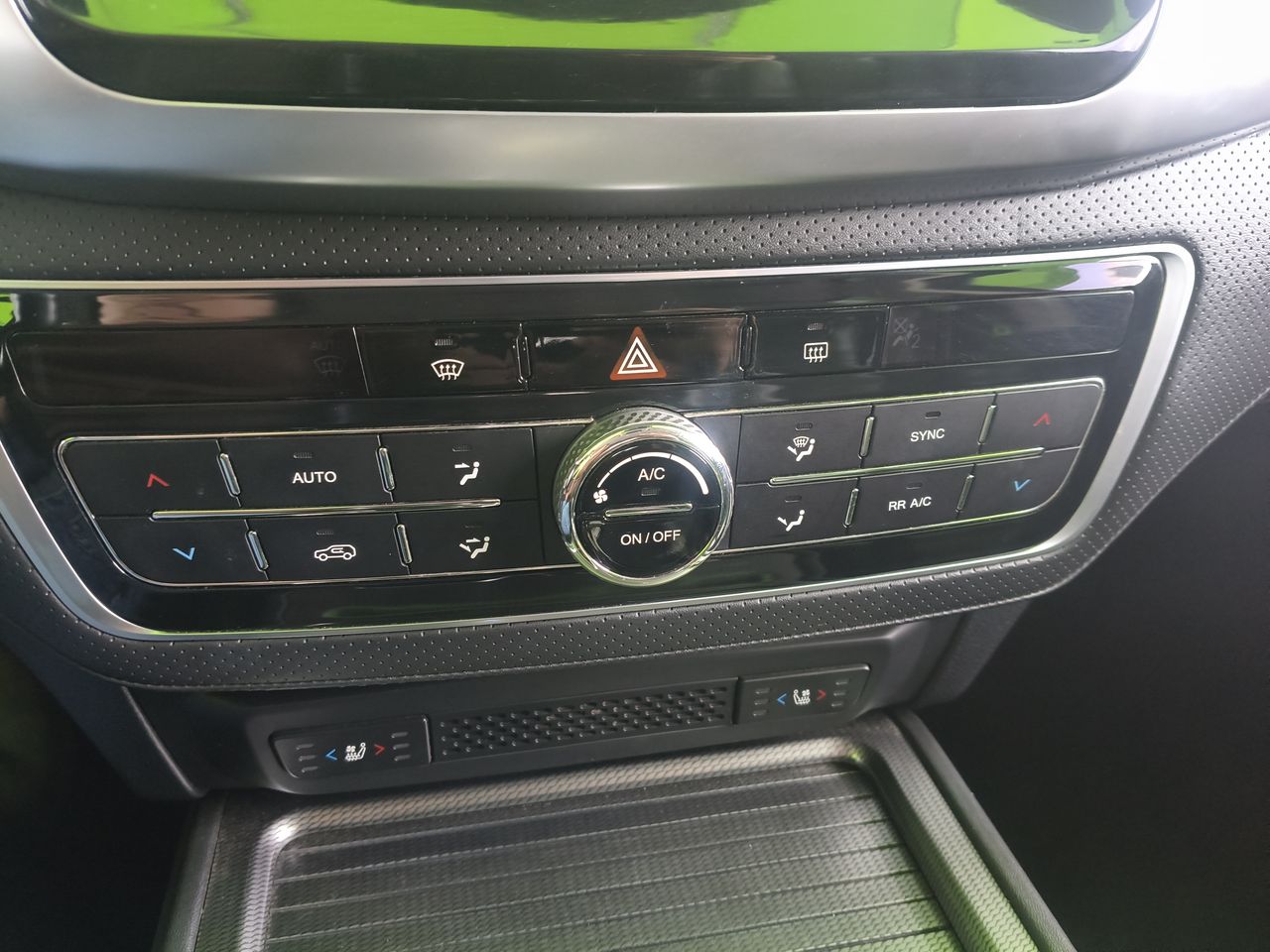 SSANGYONG - 19