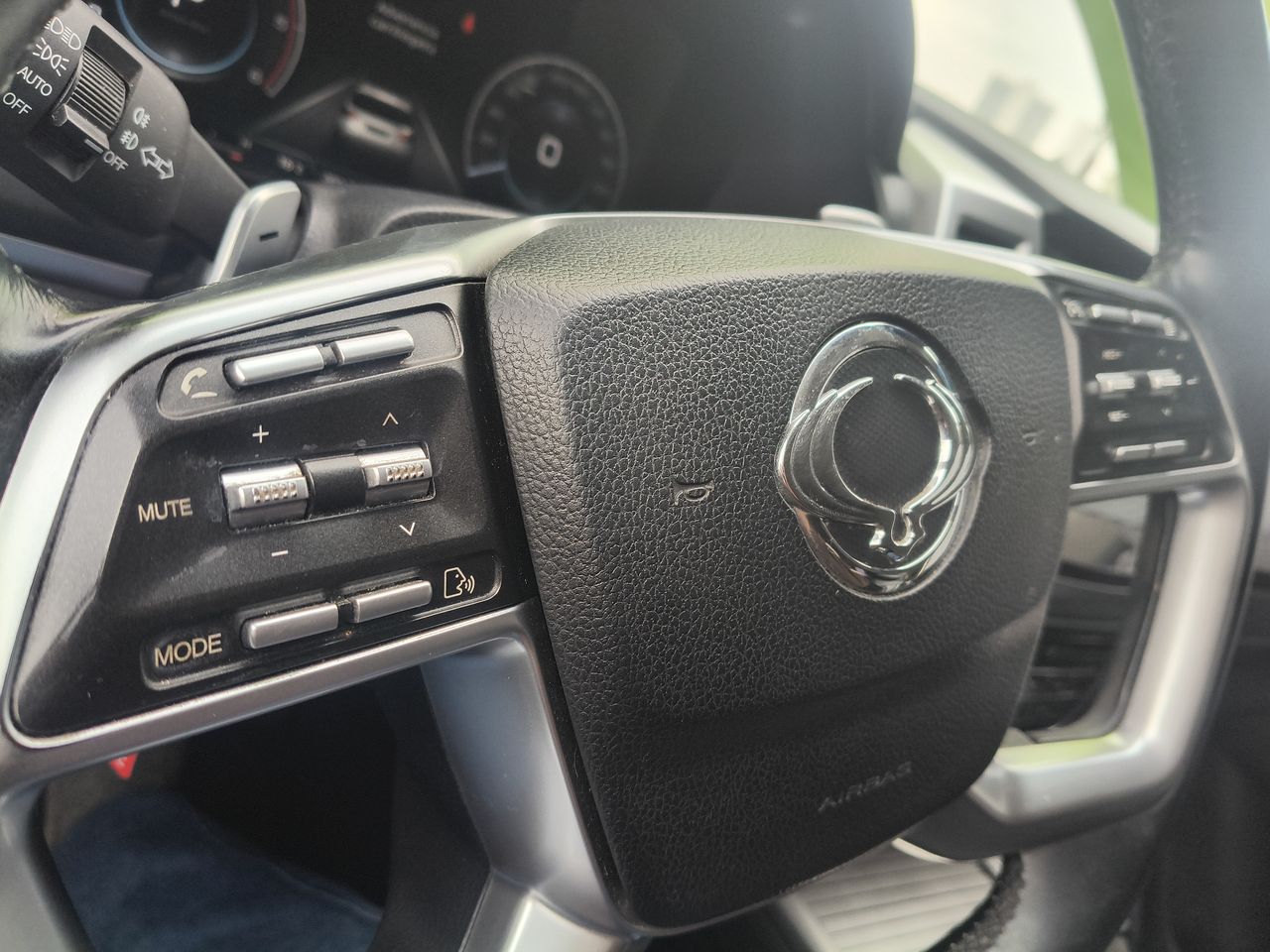 SSANGYONG - 15