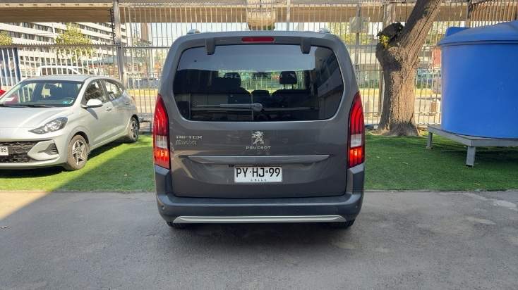 PEUGEOT - 5