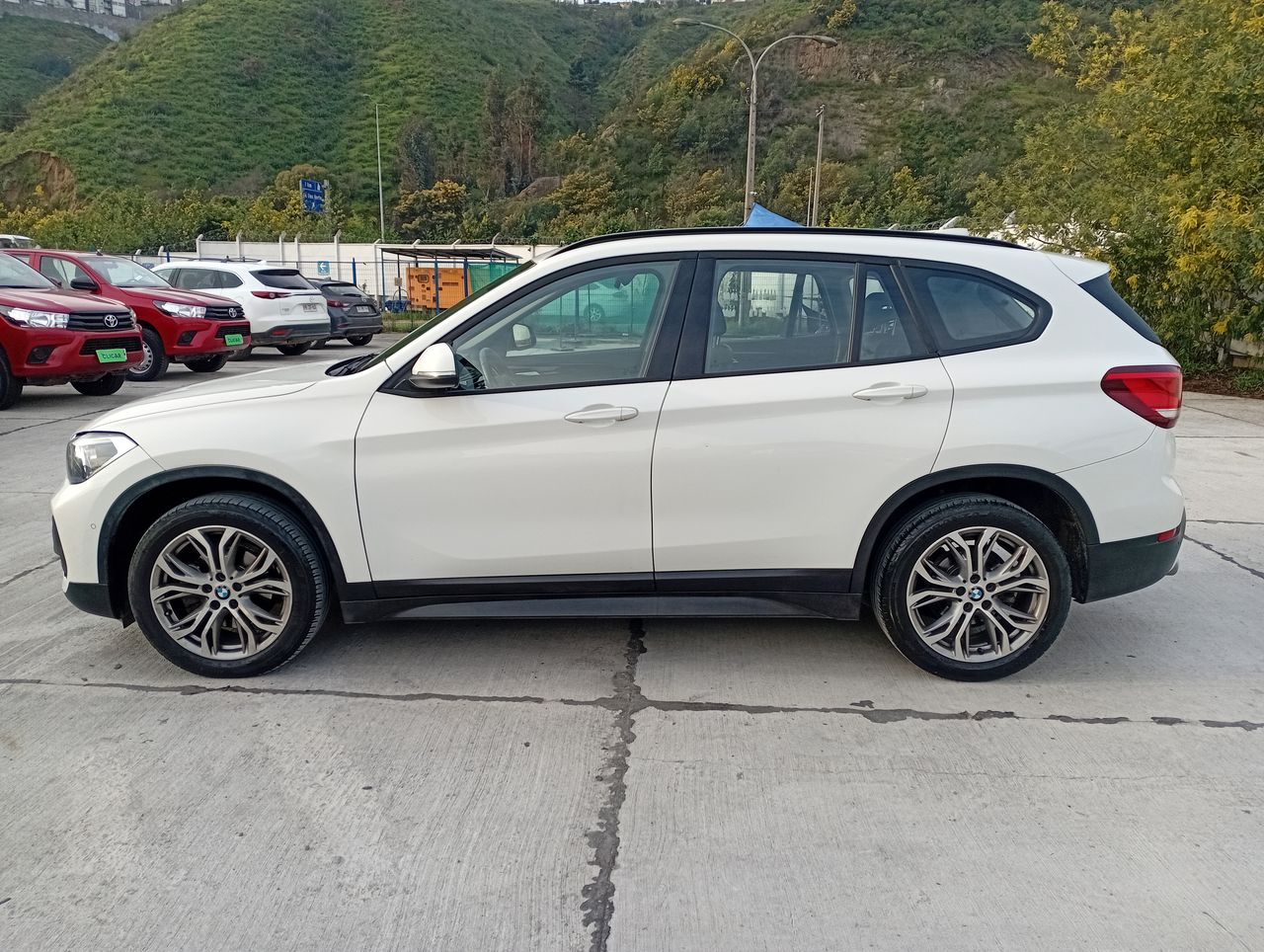 BMW - 4