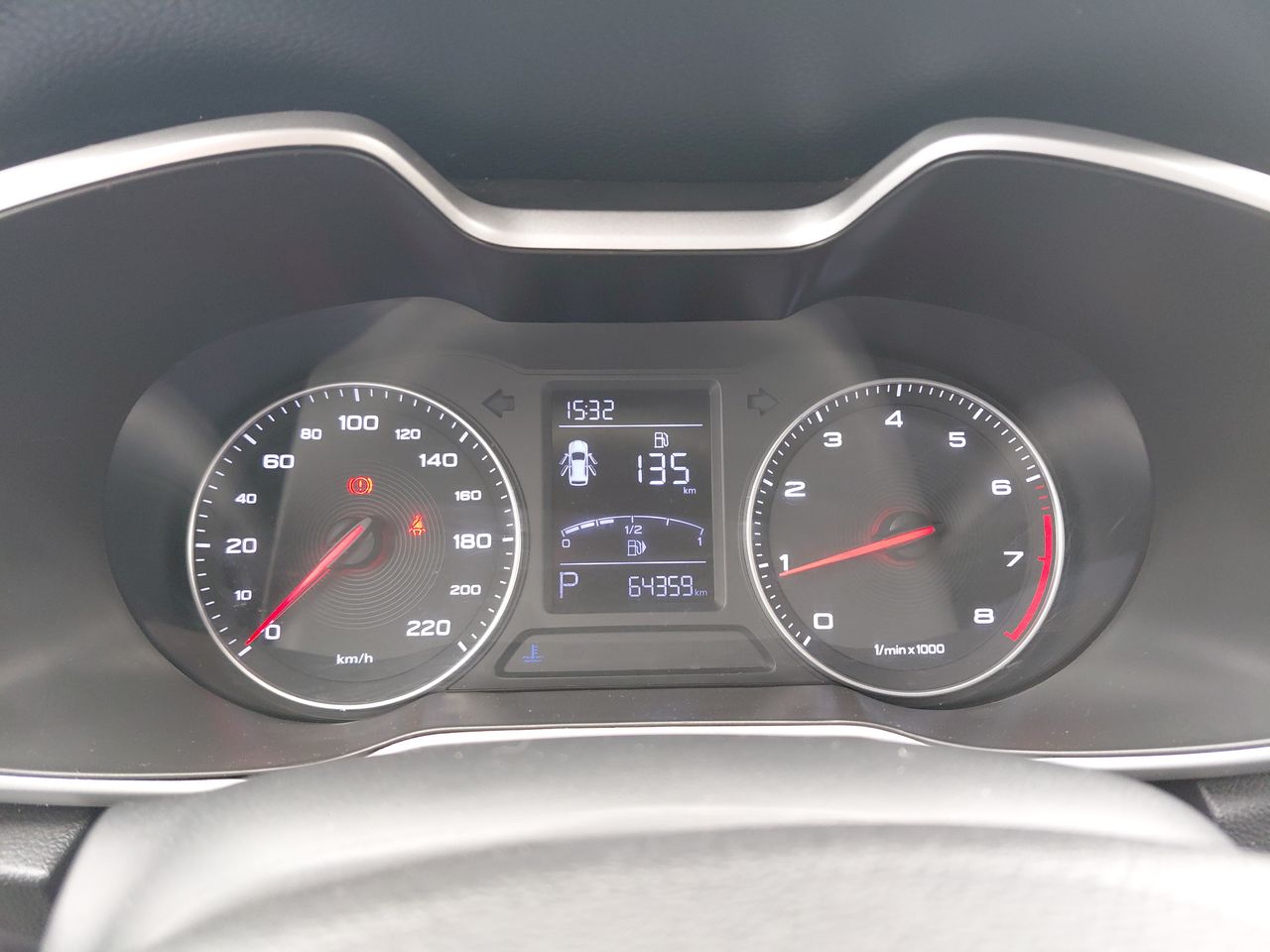 MG Zs — foto 17 de 24