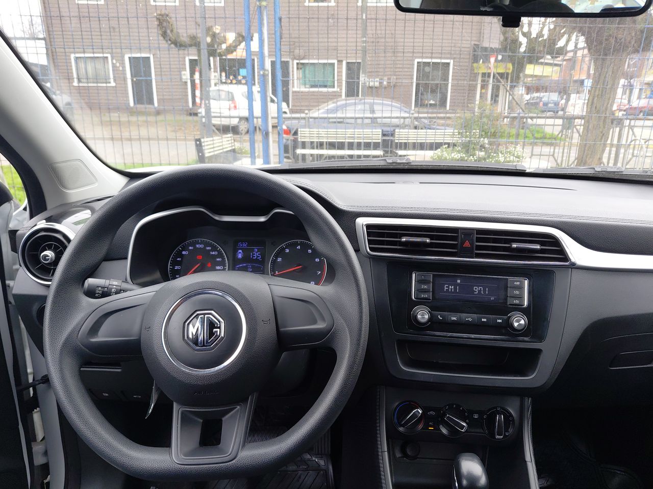 MG Zs — foto 21 de 24