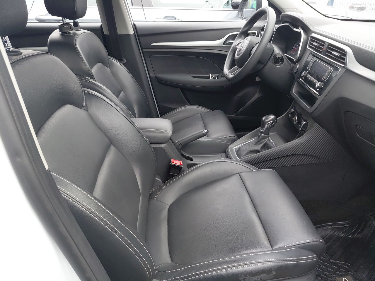 MG Zs — foto 22 de 24