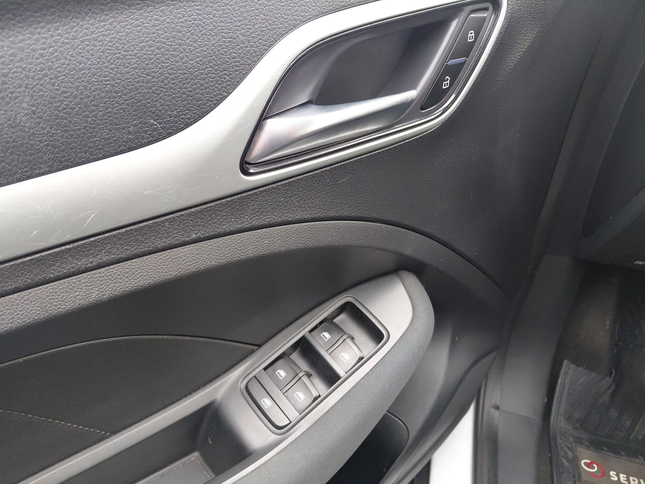 MG Zs — foto 13 de 24