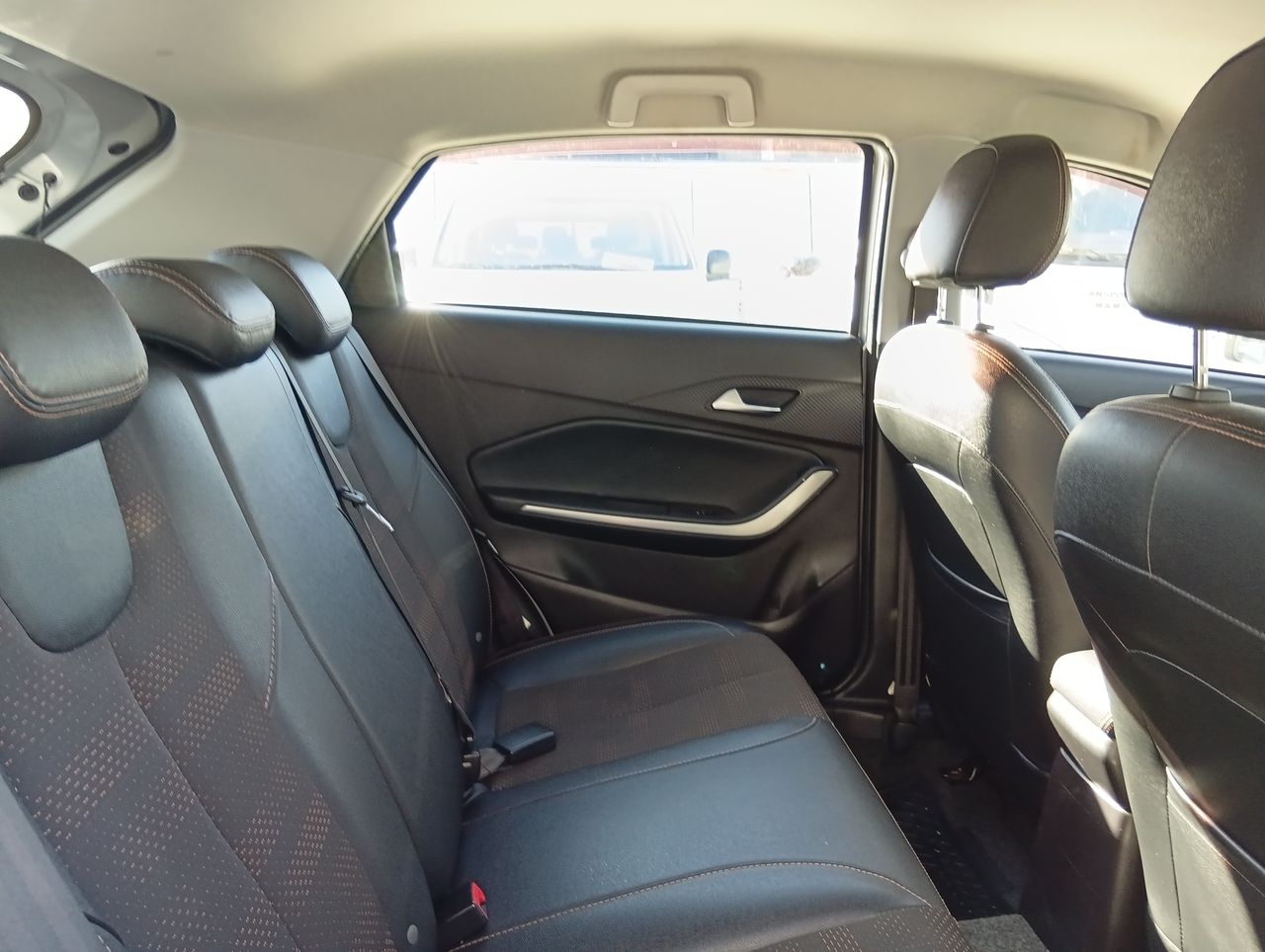 Chery Tiggo 2 — foto 26 de 27