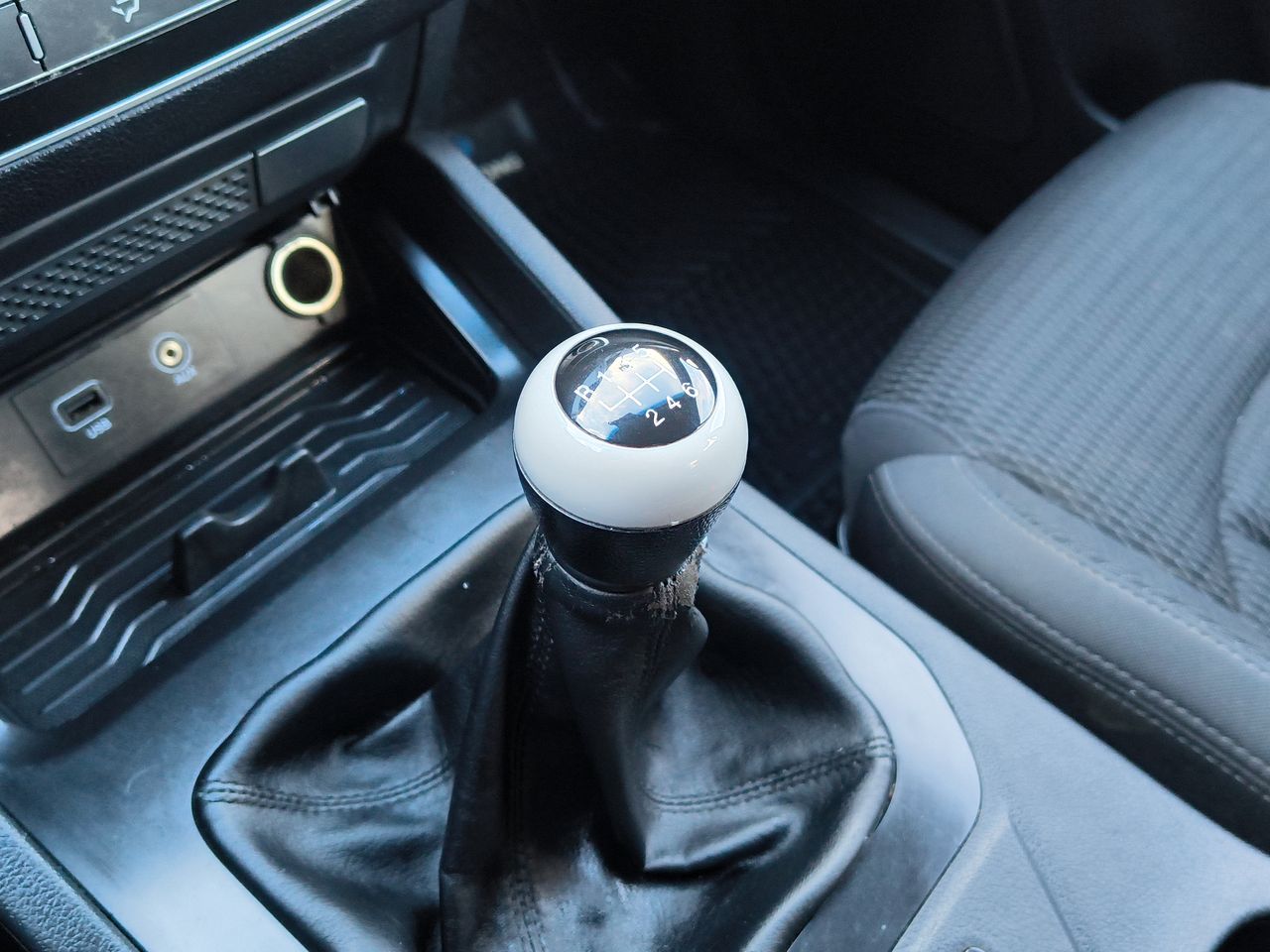 SSANGYONG - 21