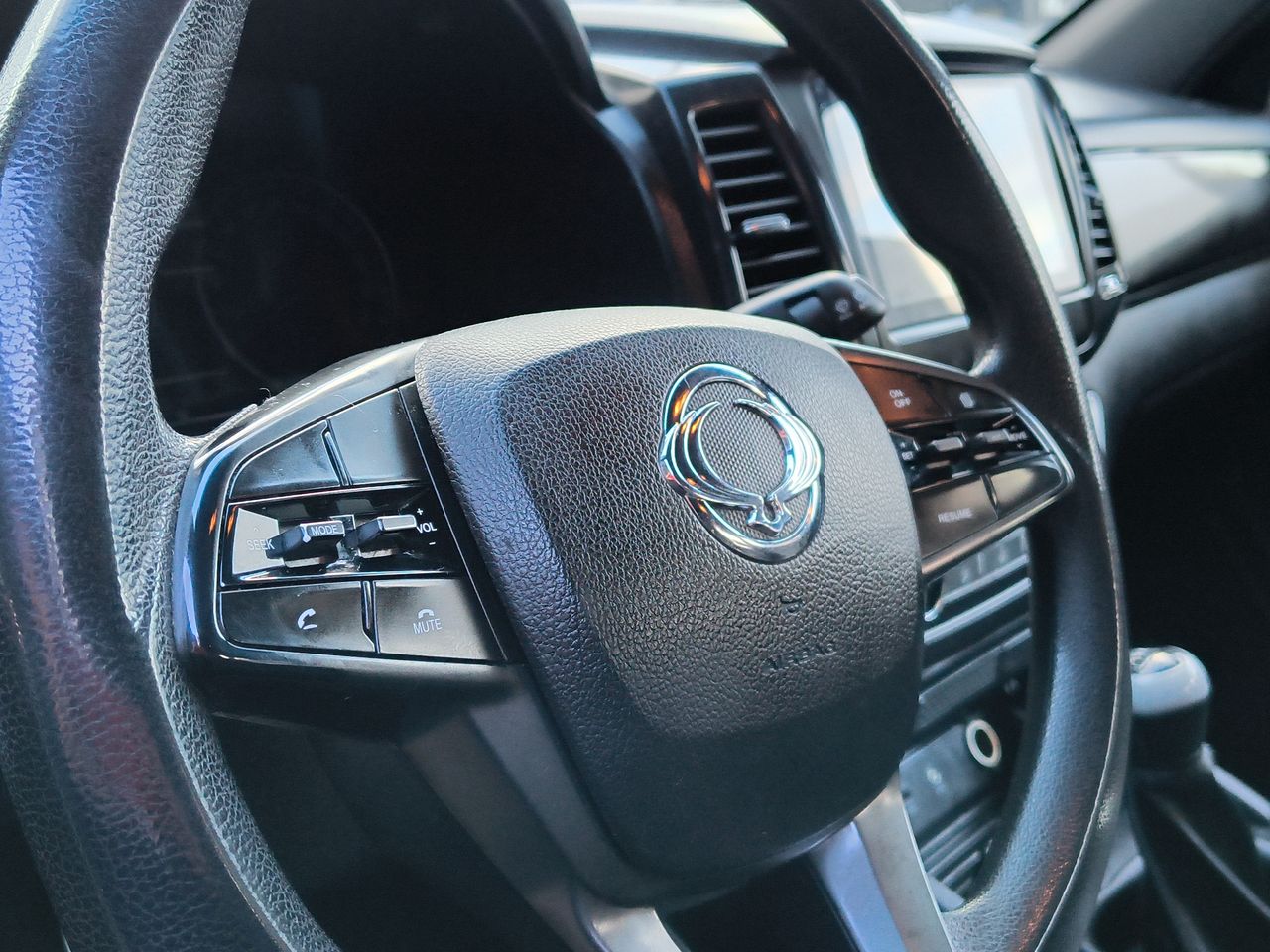 SSANGYONG - 17