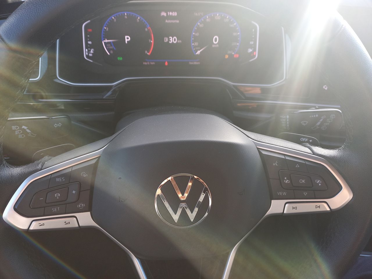 VOLKSWAGEN - 23