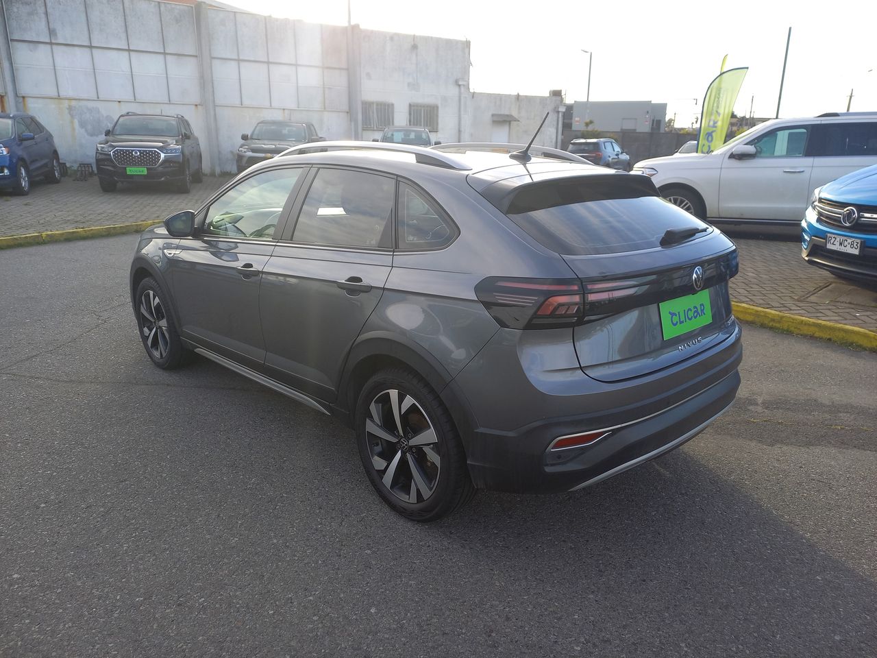 VOLKSWAGEN - 5