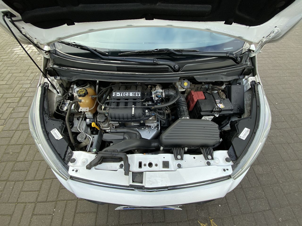 CHEVROLET - 16