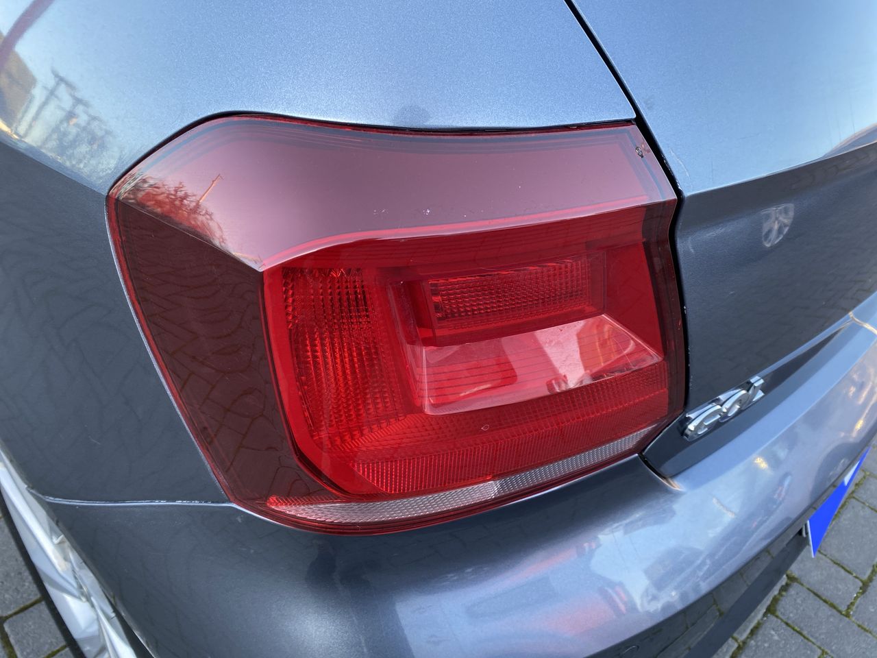 VOLKSWAGEN - 20