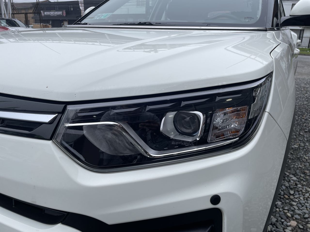 SSANGYONG - 18