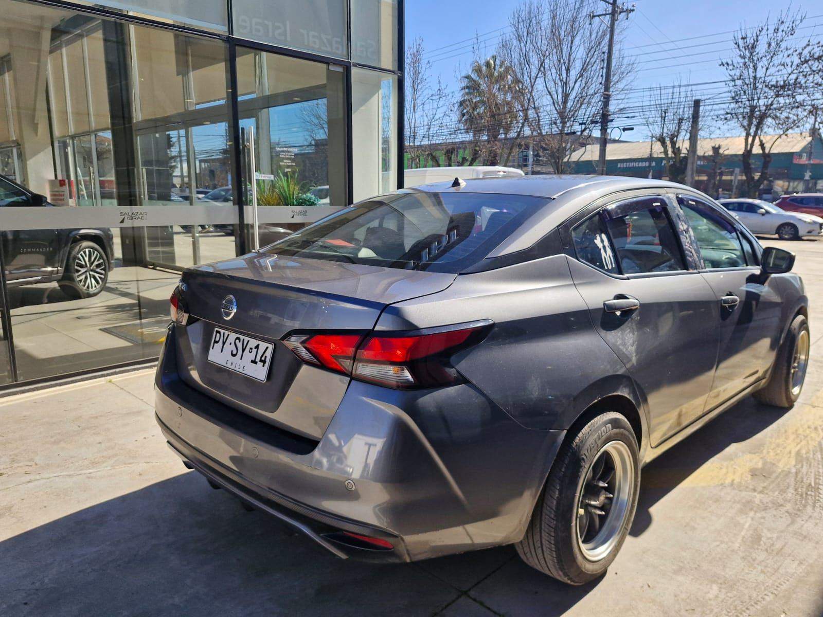 NISSAN - 4