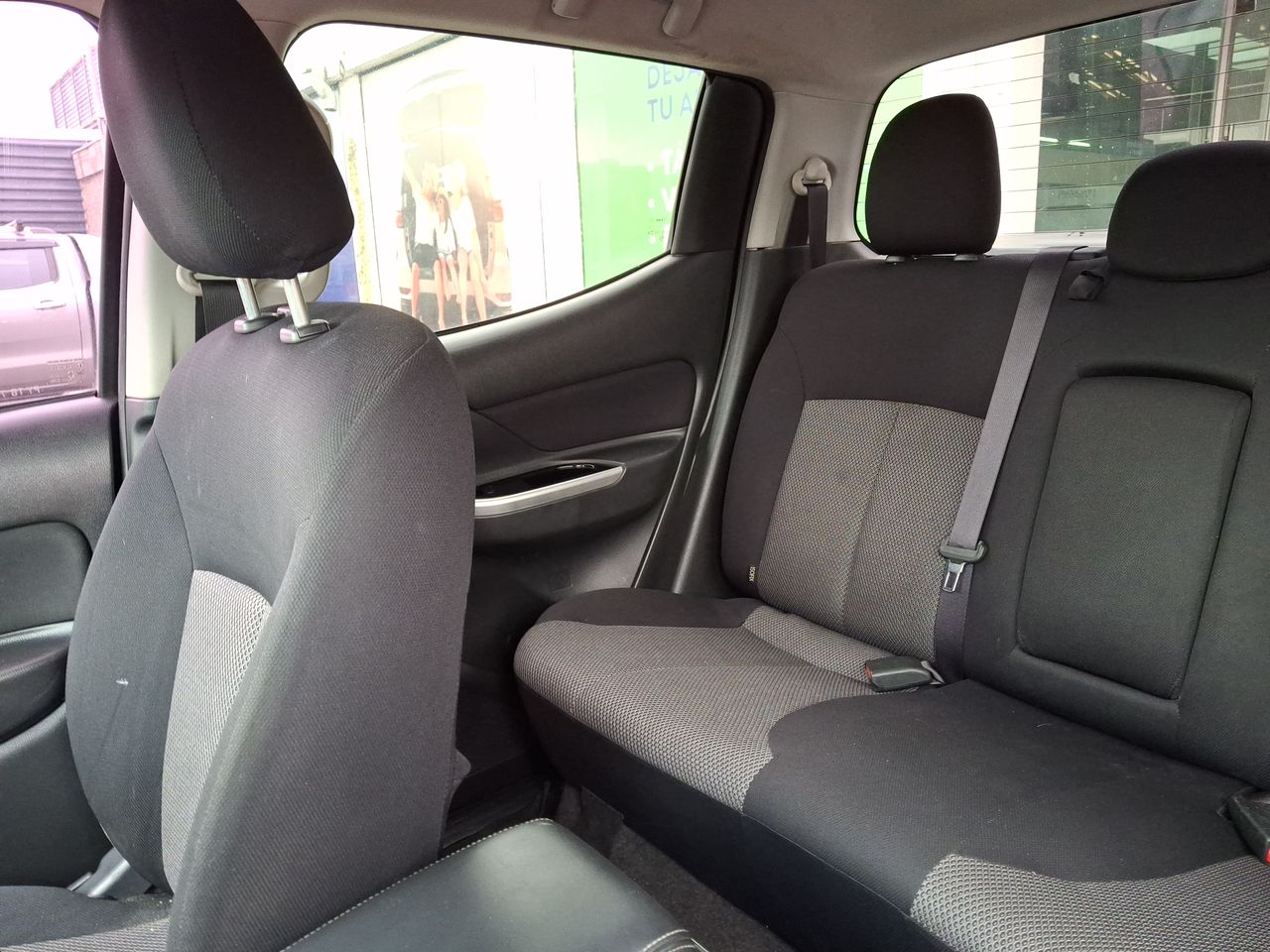 Mitsubishi L200 — foto 5 de 27