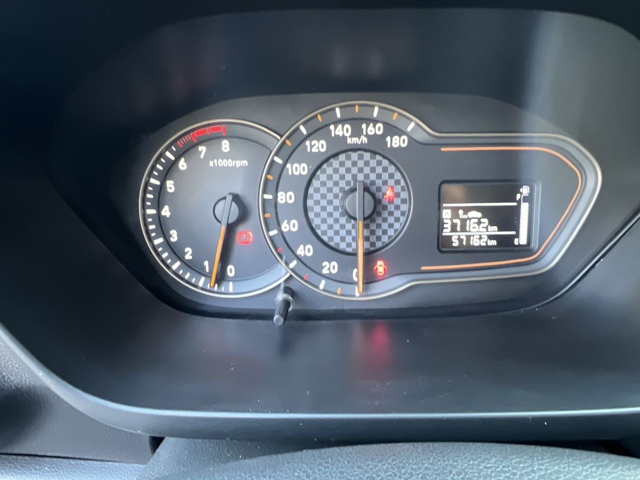 HYUNDAI - 27
