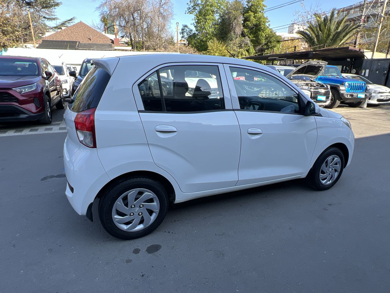HYUNDAI - 7