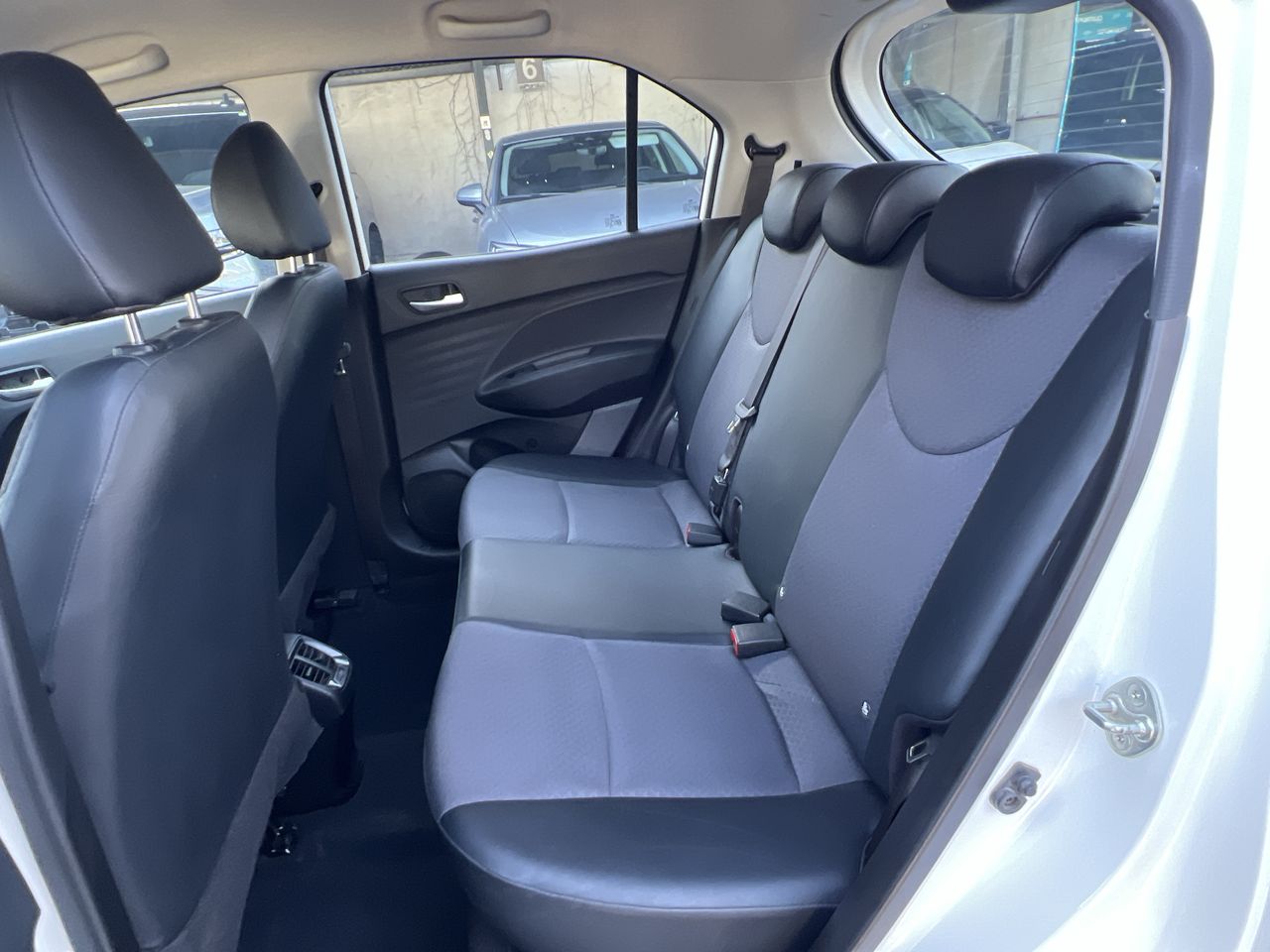 HYUNDAI - 14