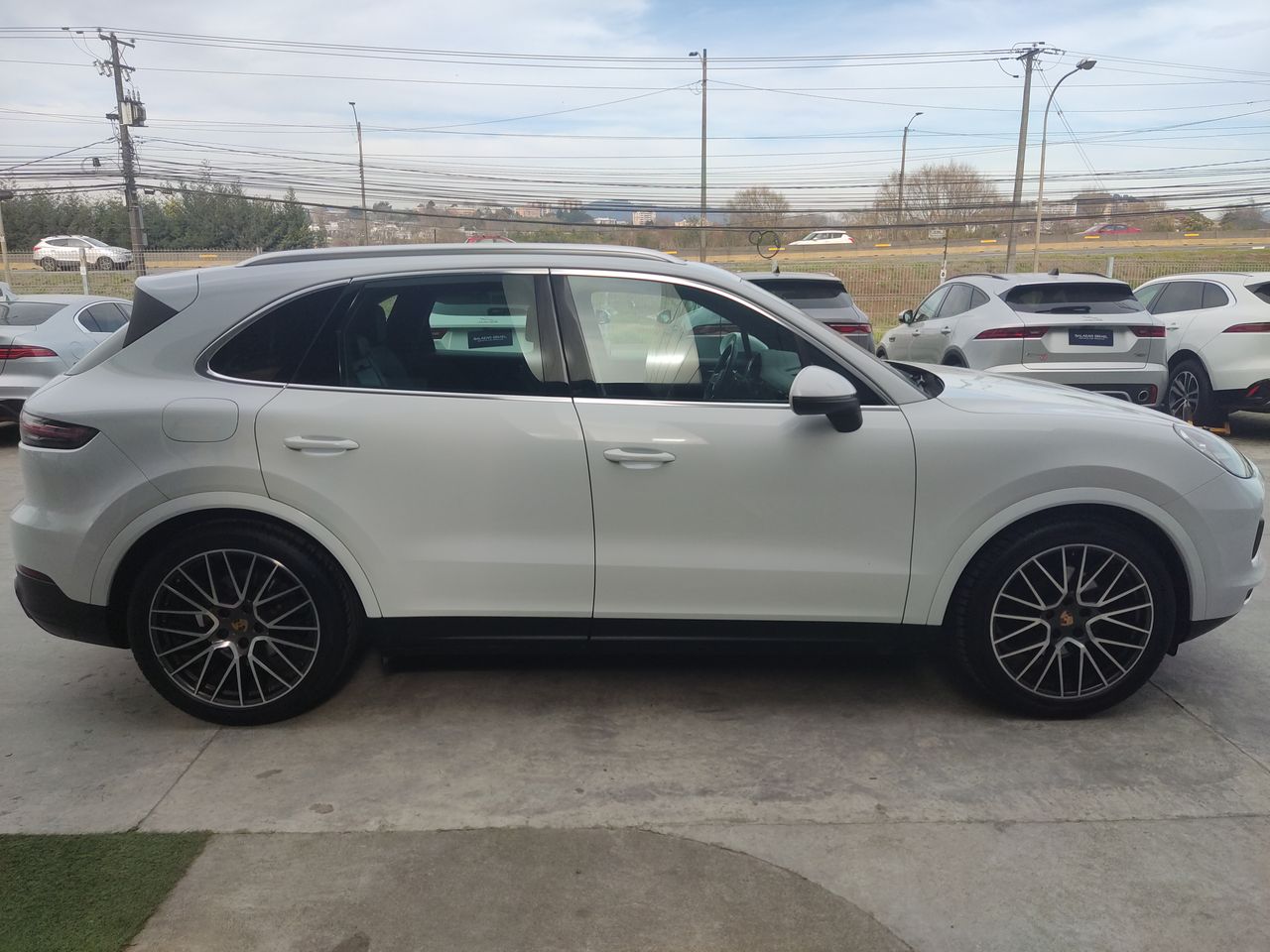 PORSCHE - 8