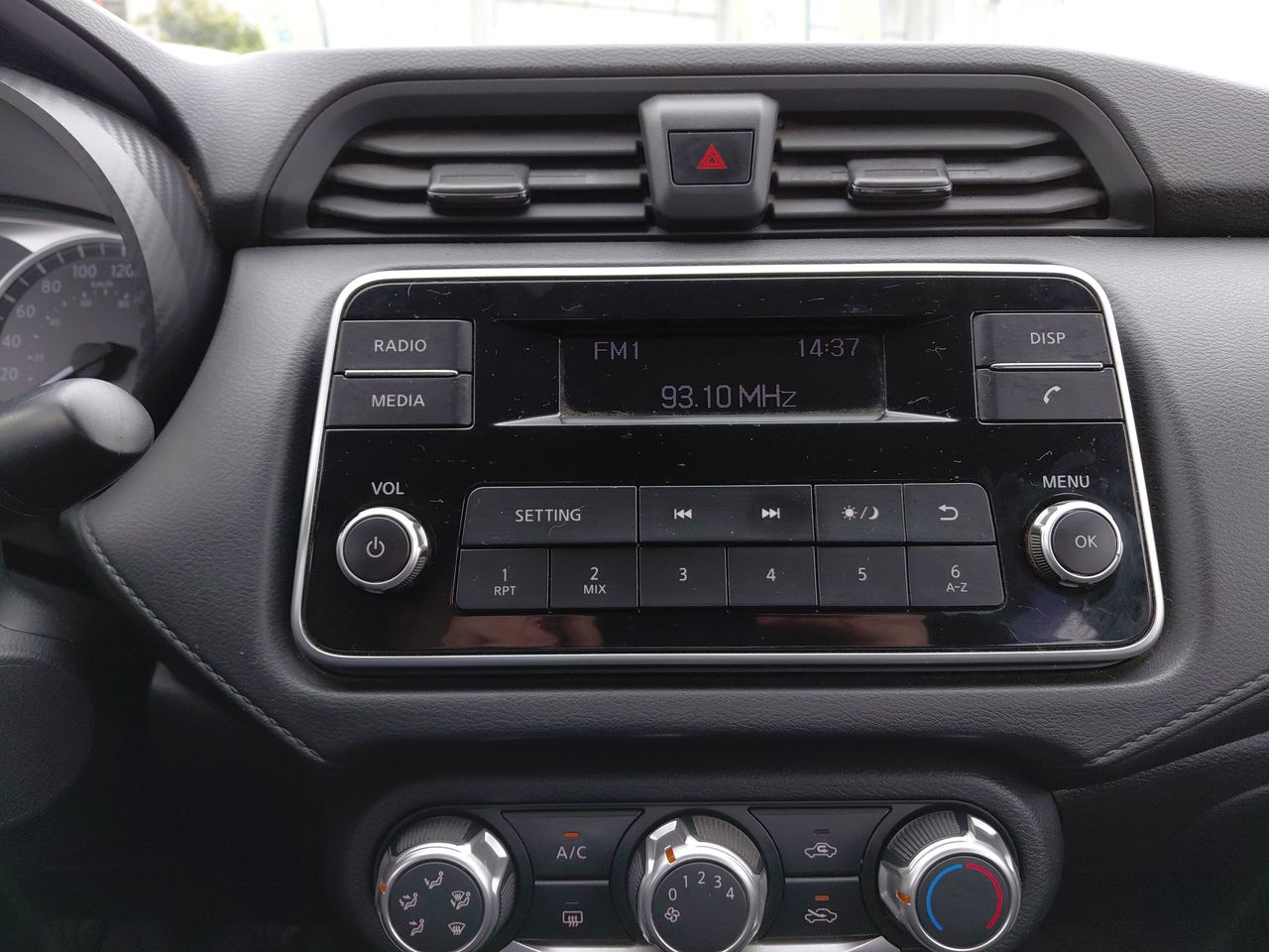 NISSAN - 25
