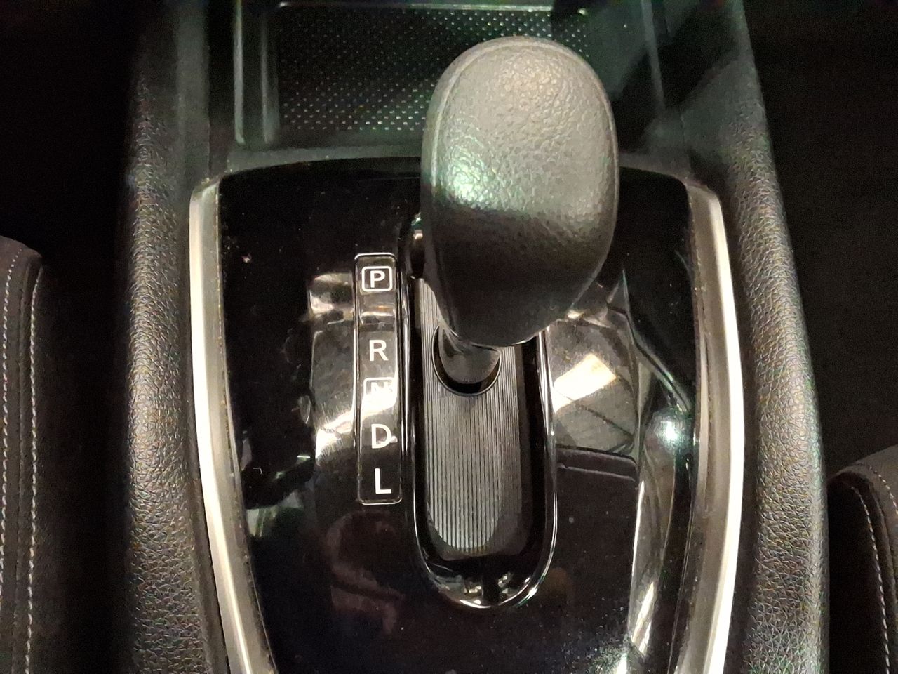 NISSAN - 29