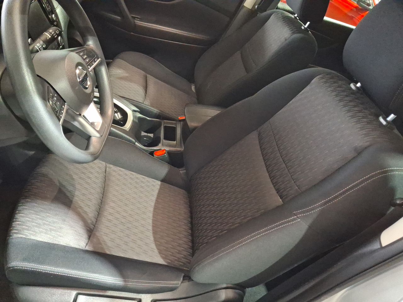 NISSAN - 22