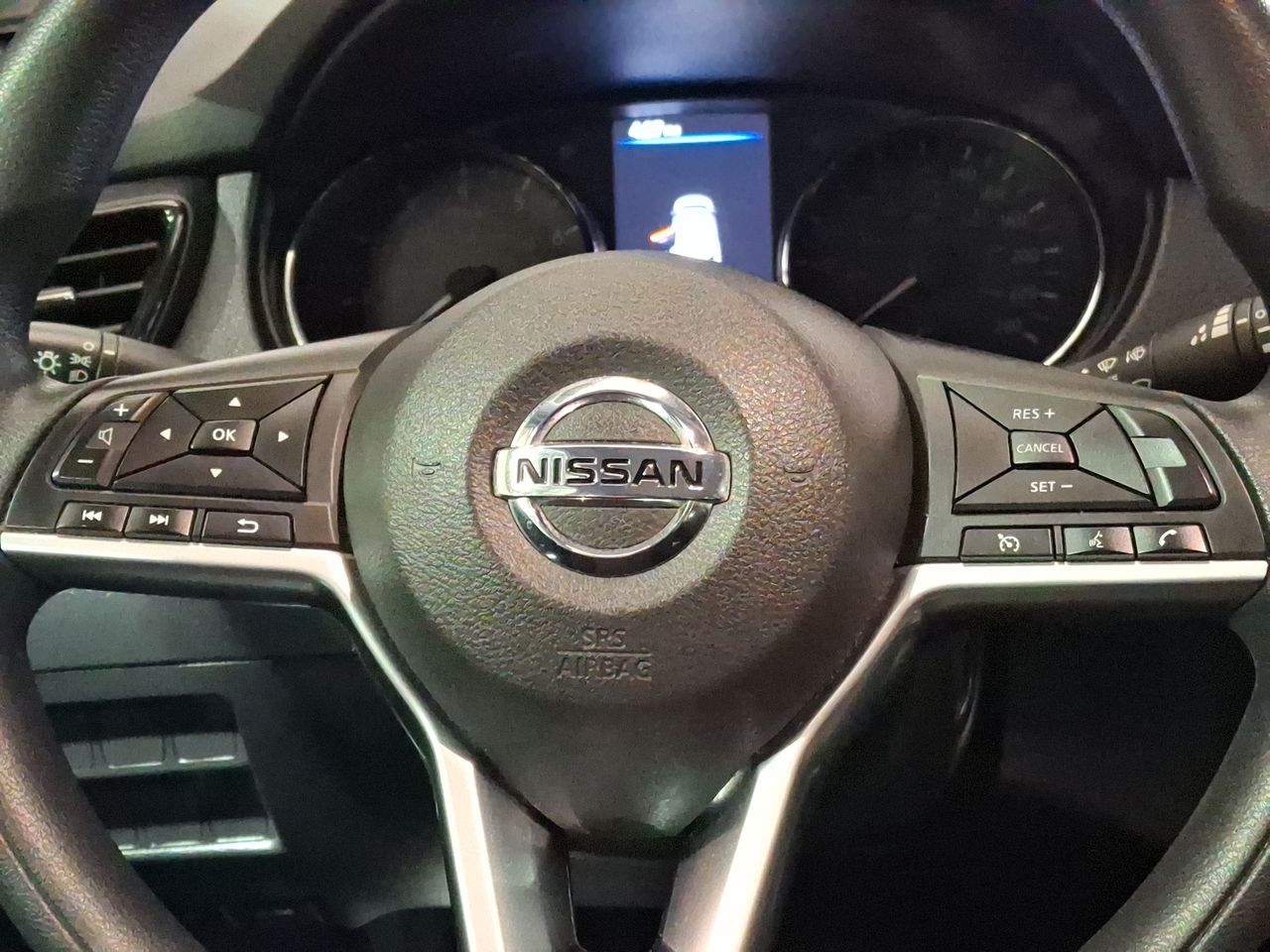 NISSAN - 24