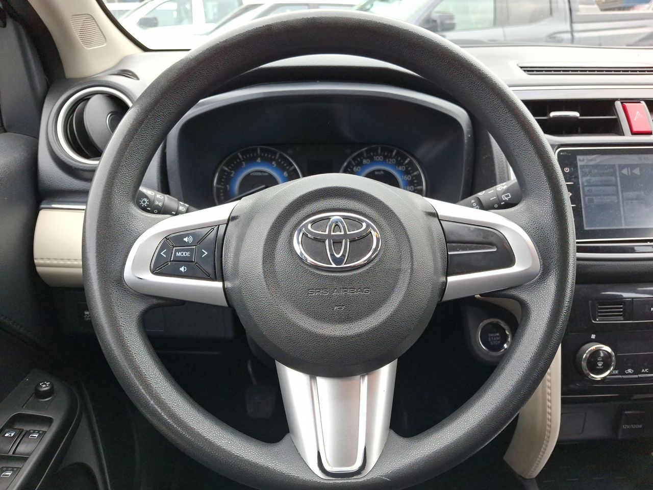 TOYOTA - 24