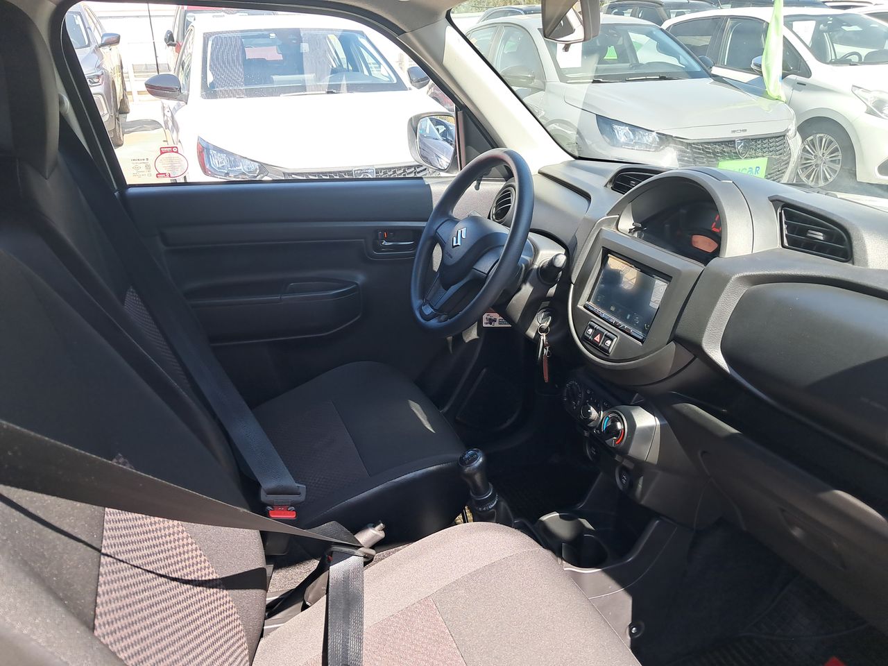 SUZUKI - 16