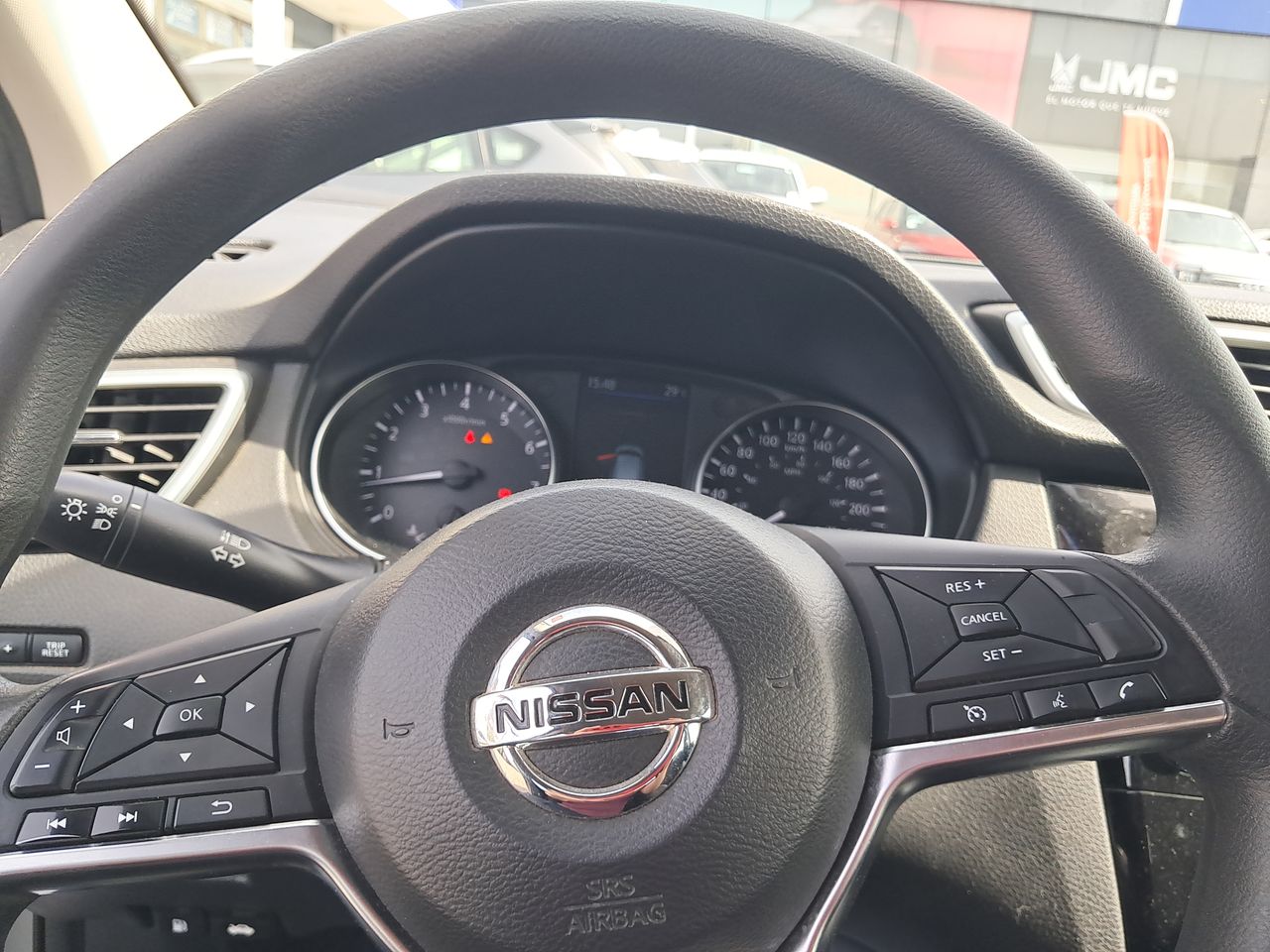 NISSAN - 26