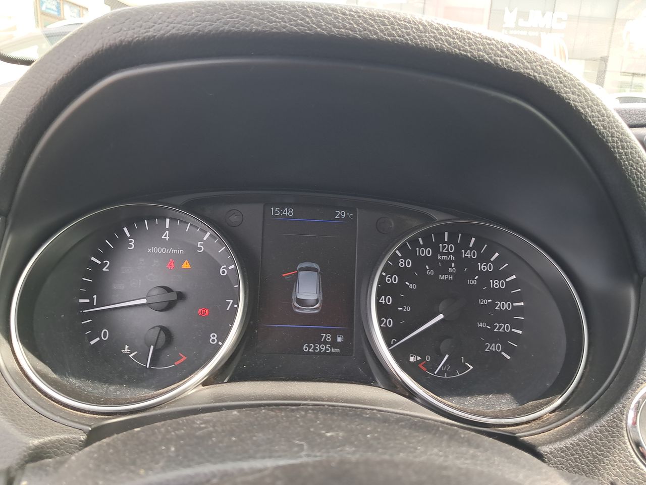 NISSAN - 27