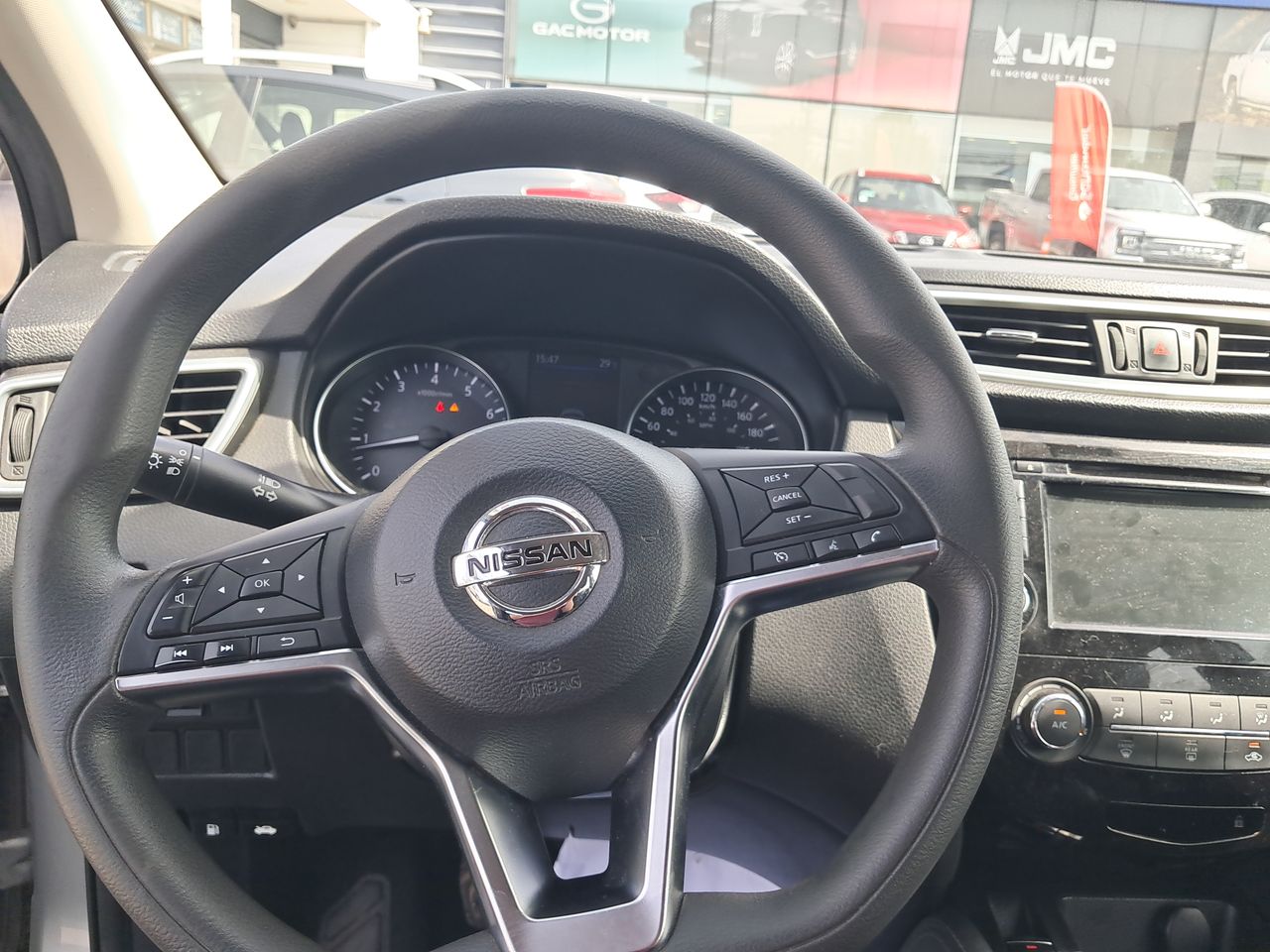 NISSAN - 25