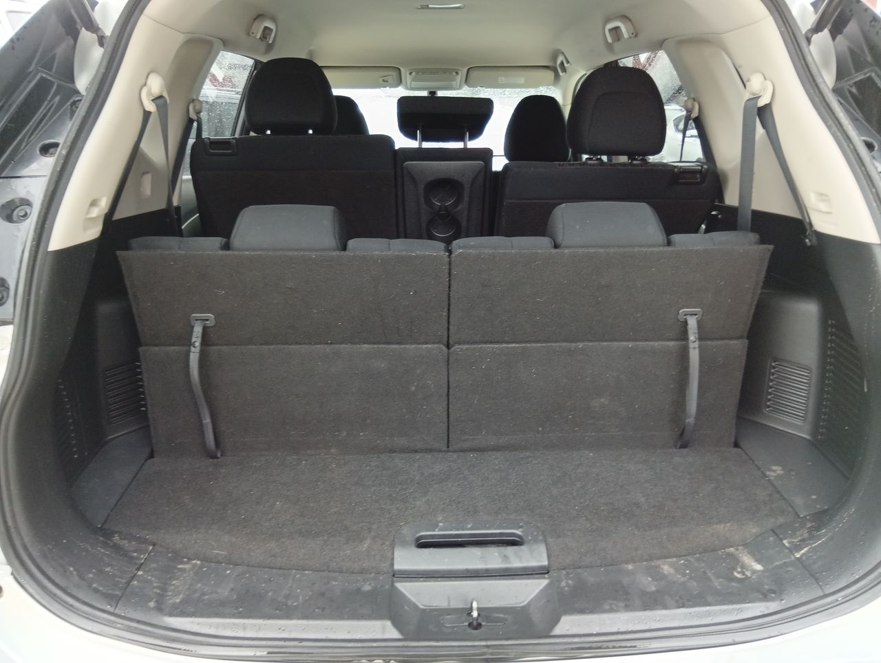 Nissan X-Trail — foto 22 de 35