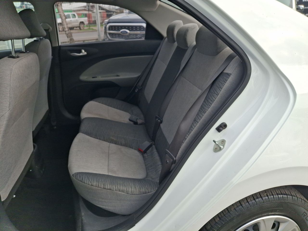 KIA - 32