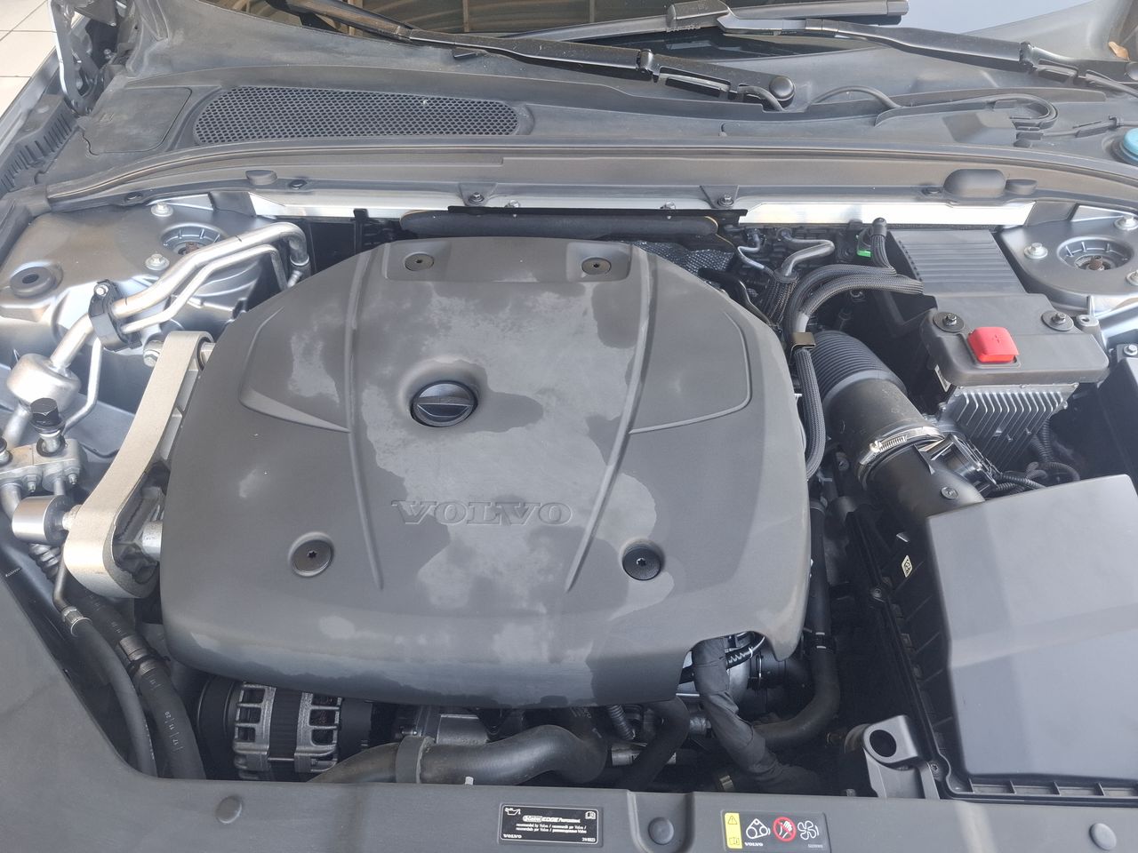 VOLVO - 16