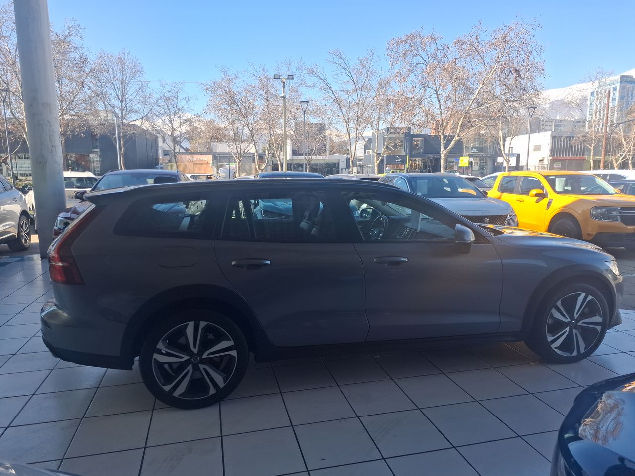 VOLVO - 6
