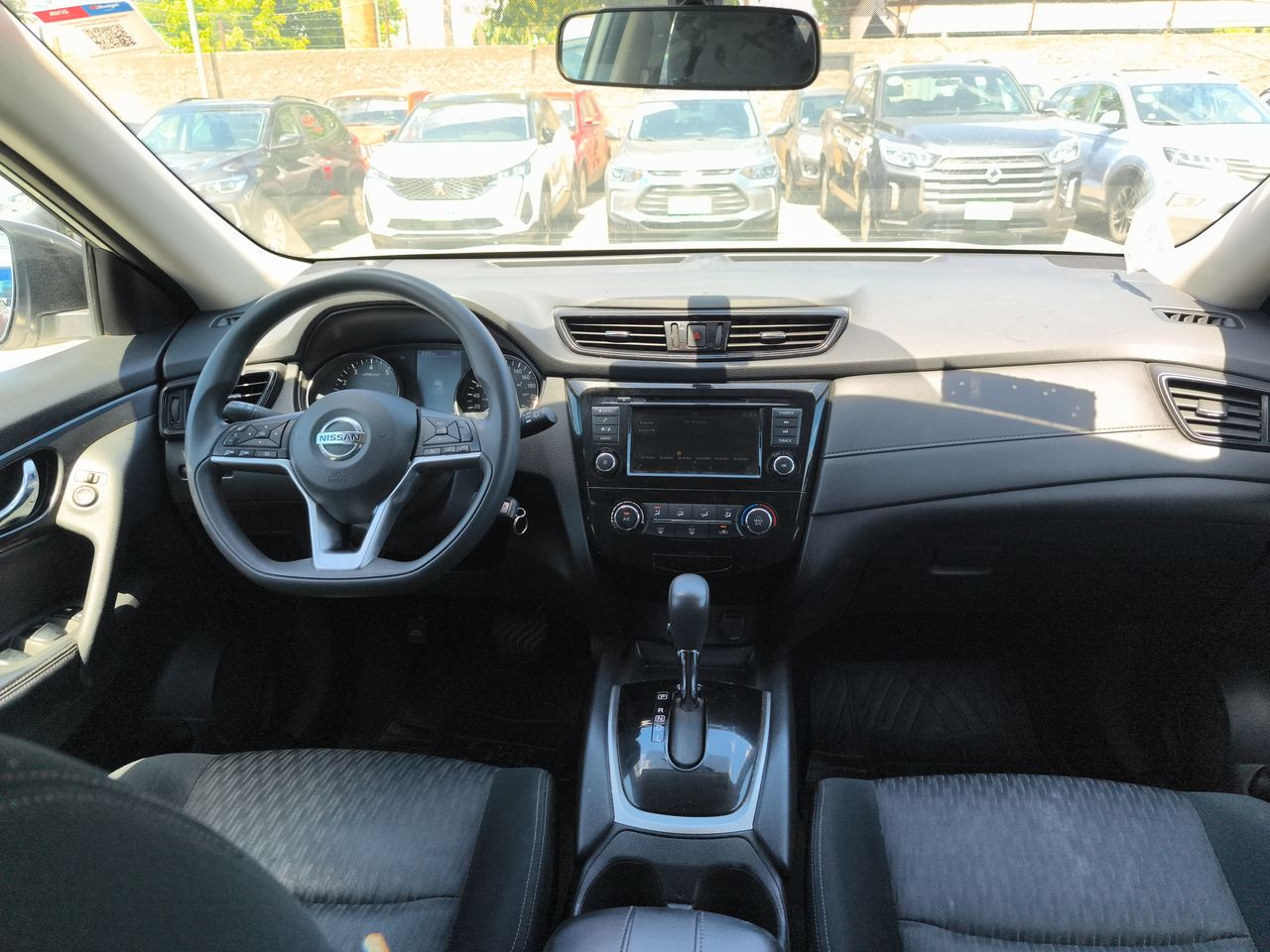 NISSAN - 9