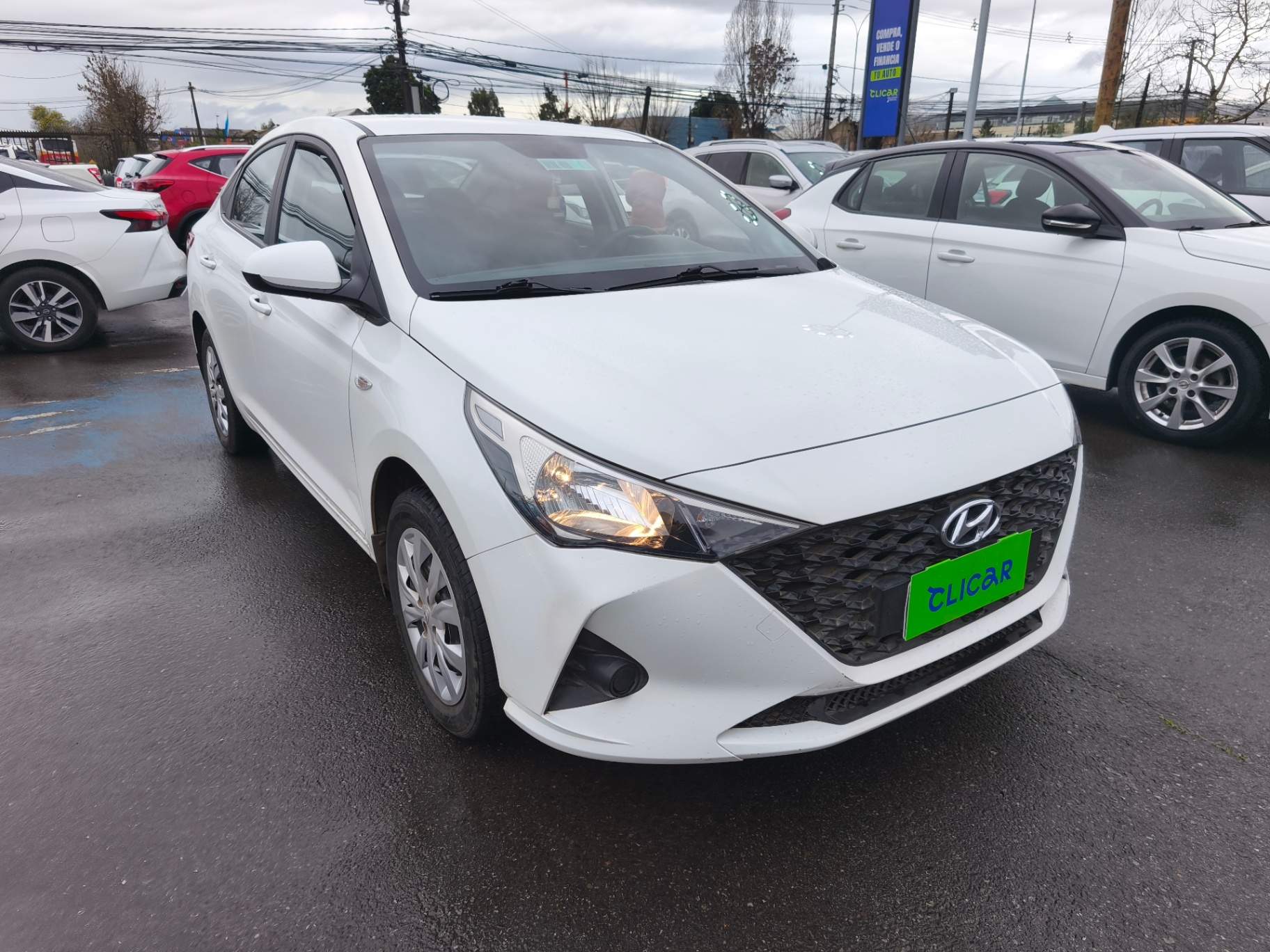 HYUNDAI