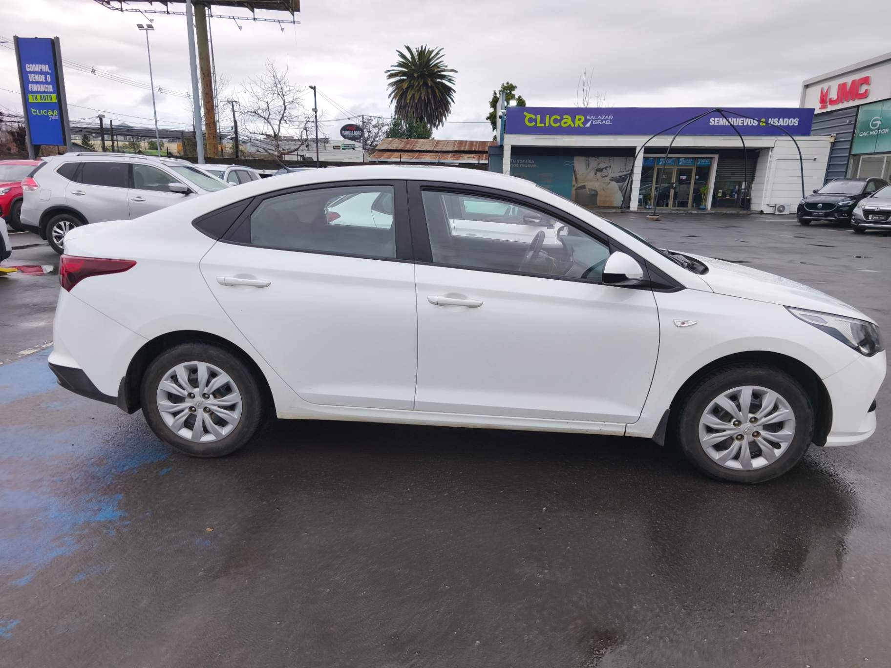 HYUNDAI - 2
