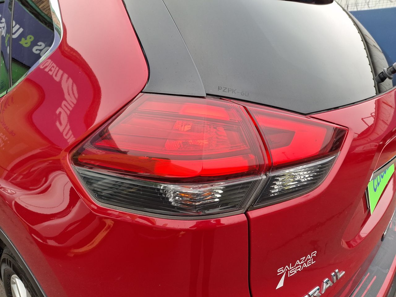 NISSAN - 12