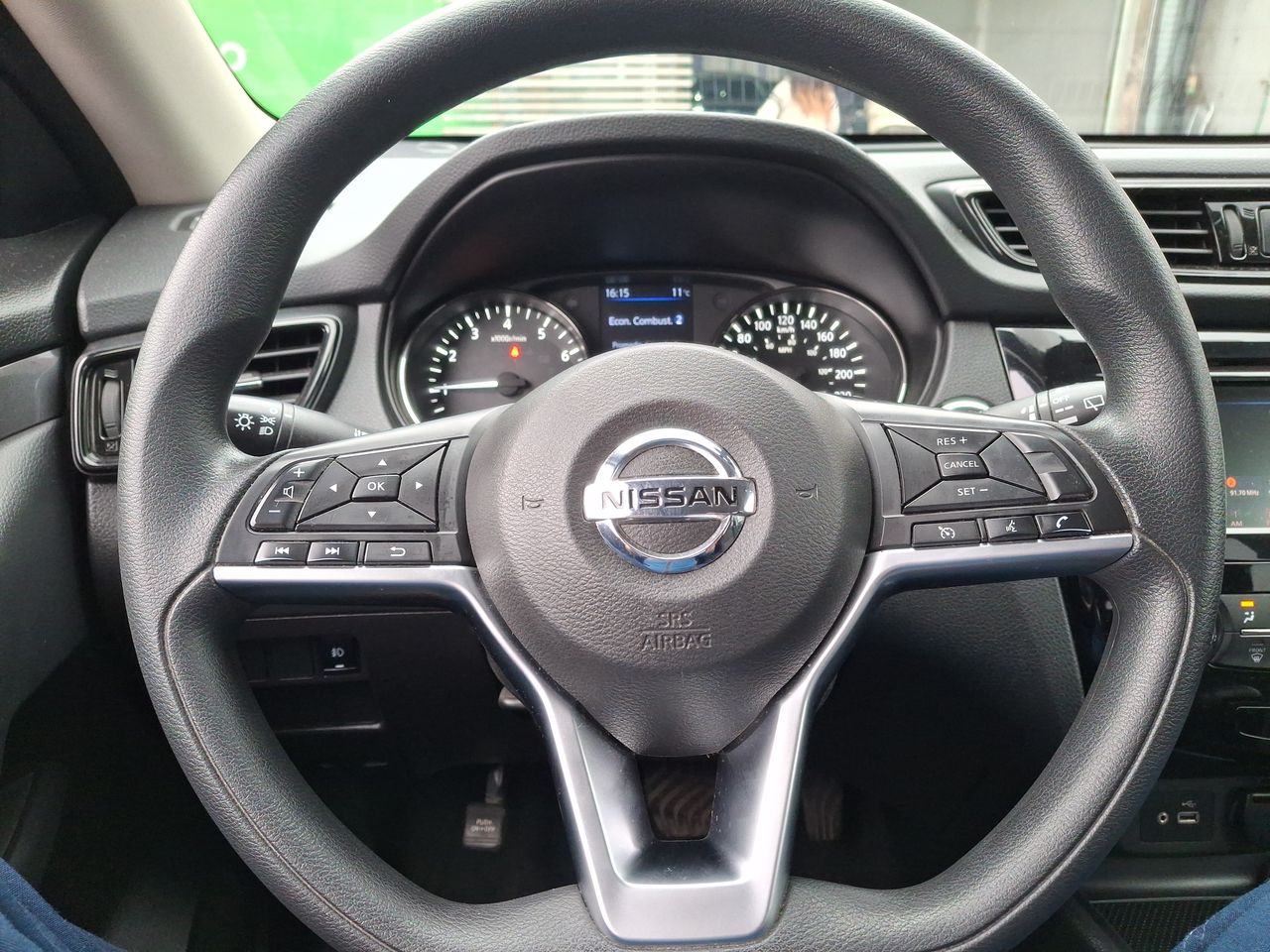 NISSAN - 17