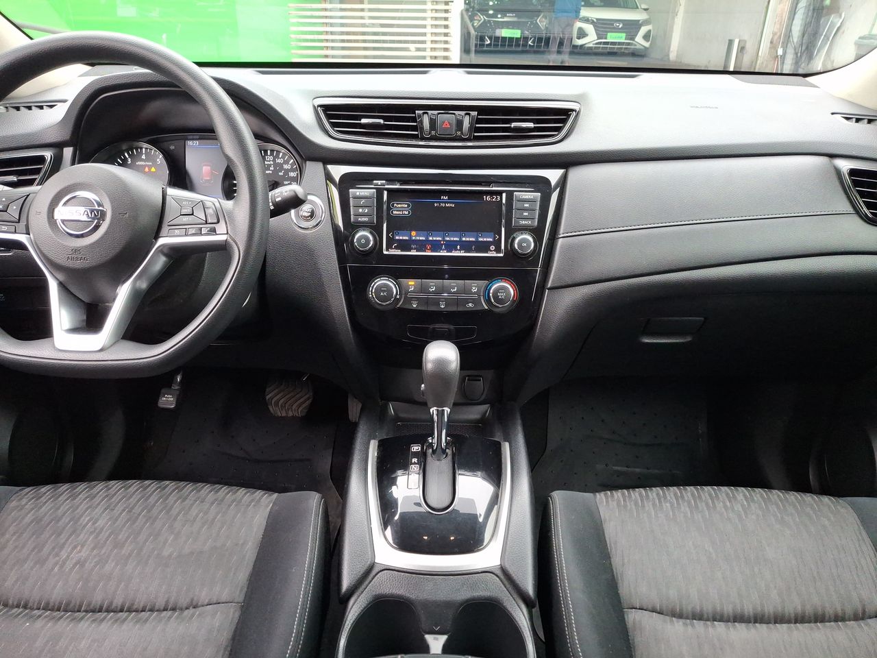 NISSAN - 1