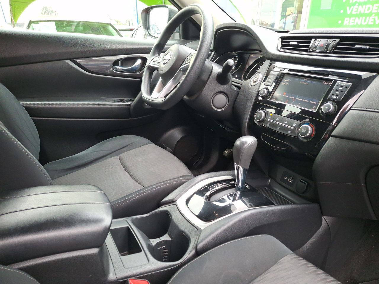 NISSAN - 8