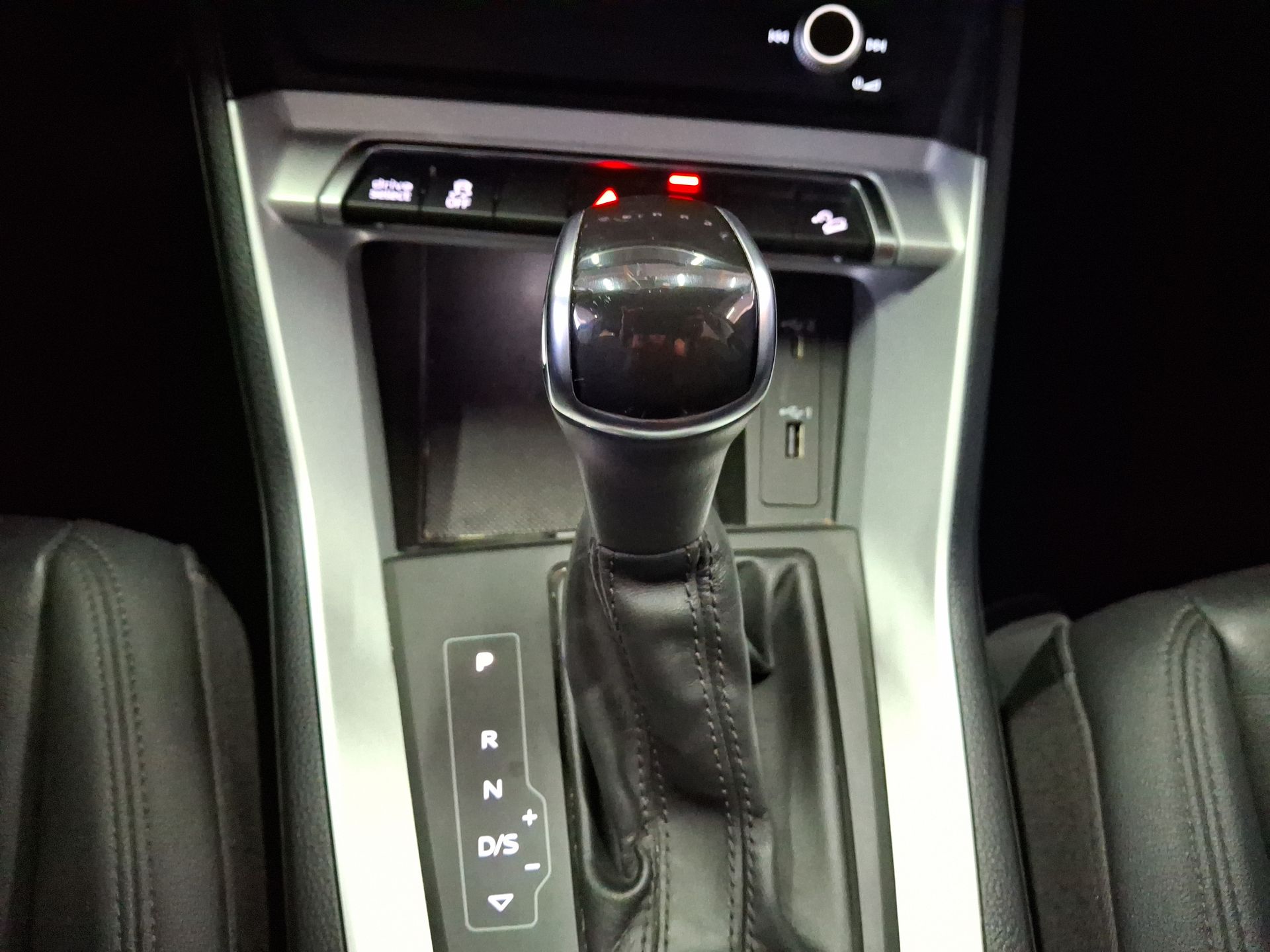 AUDI - 26