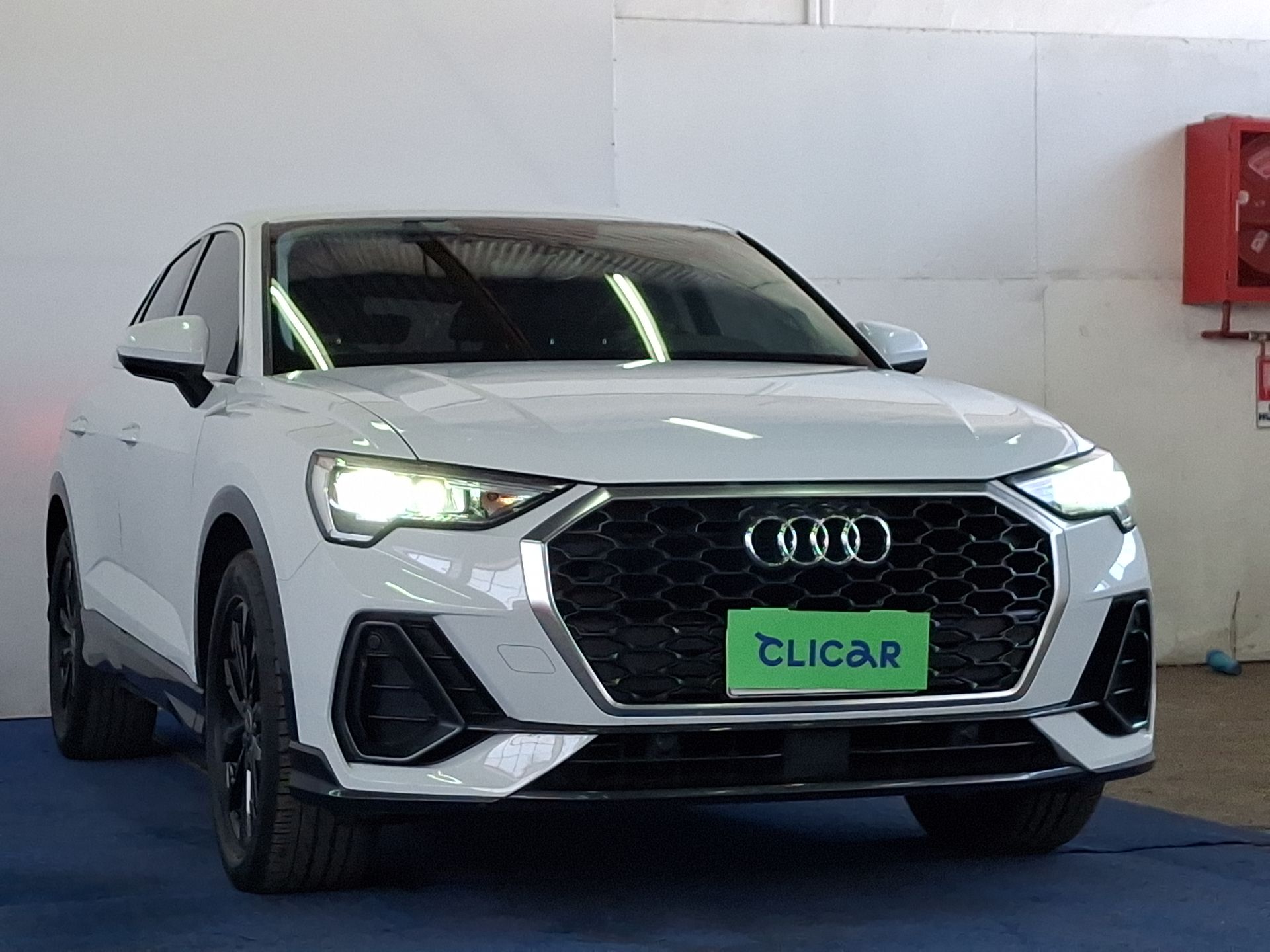 AUDI - 1