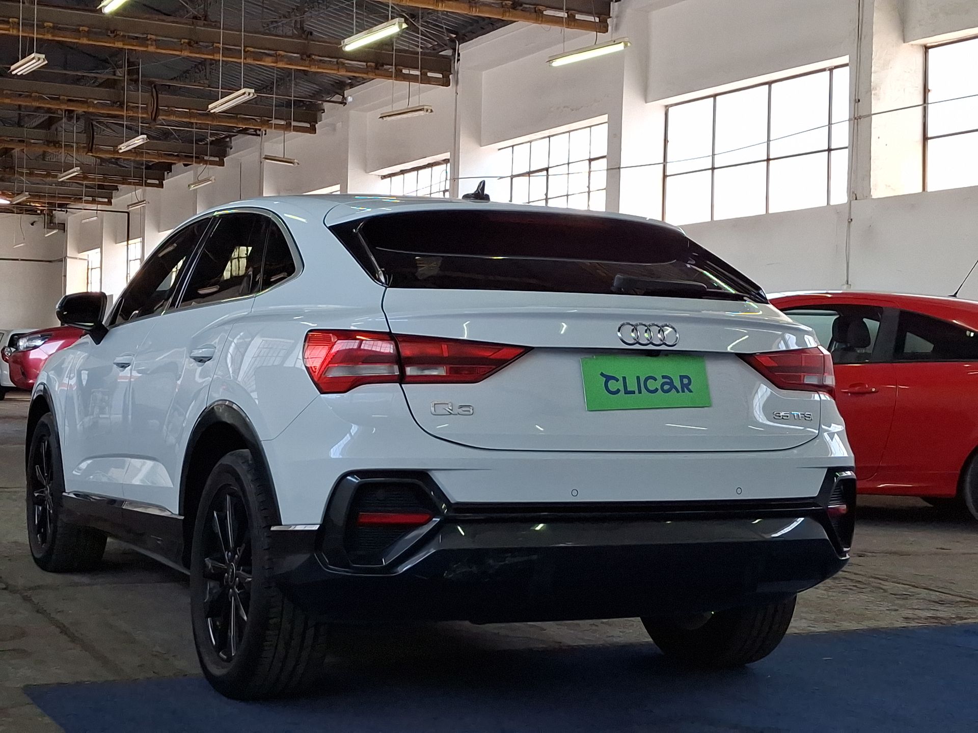 AUDI - 5