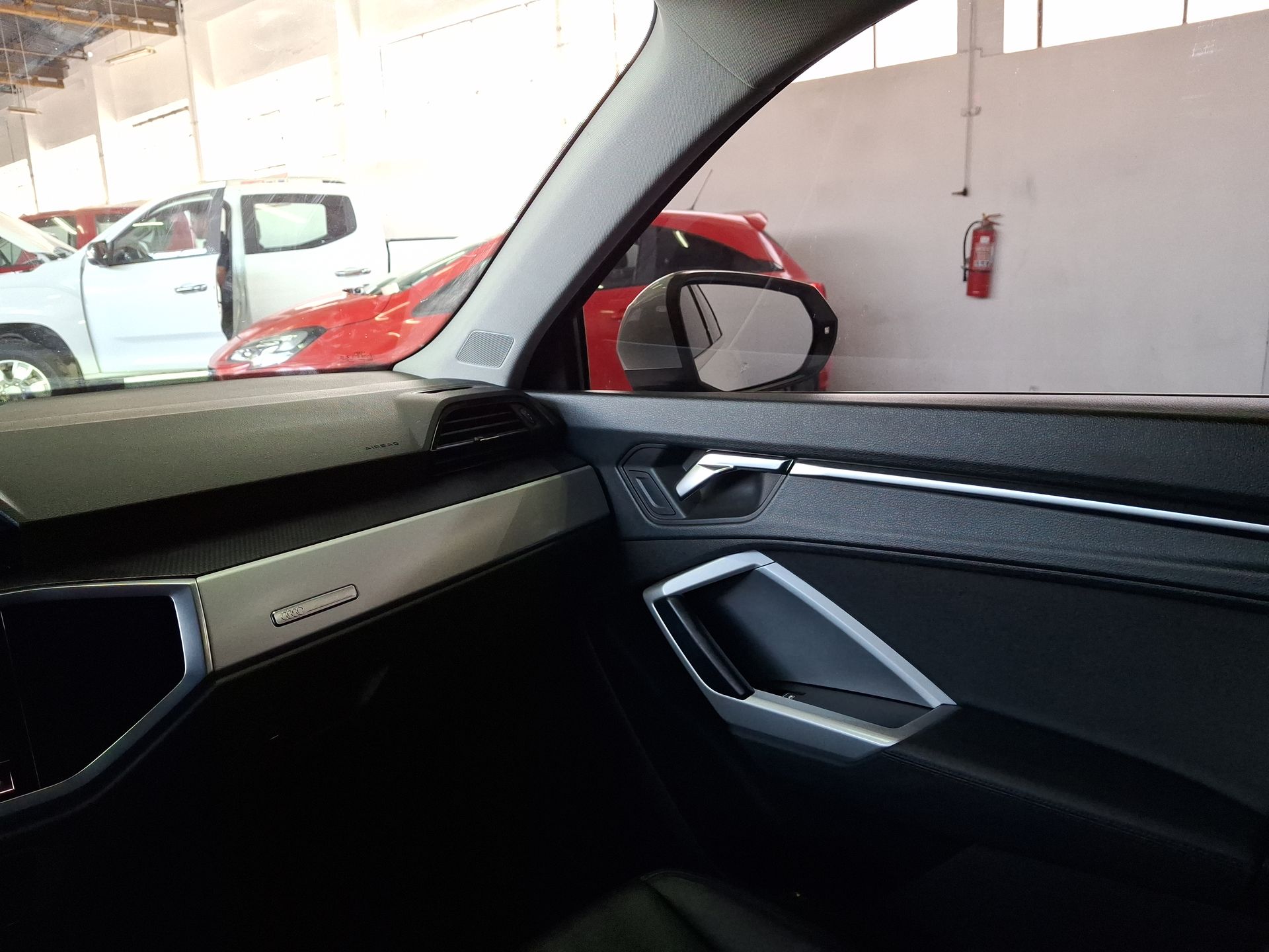 AUDI - 10